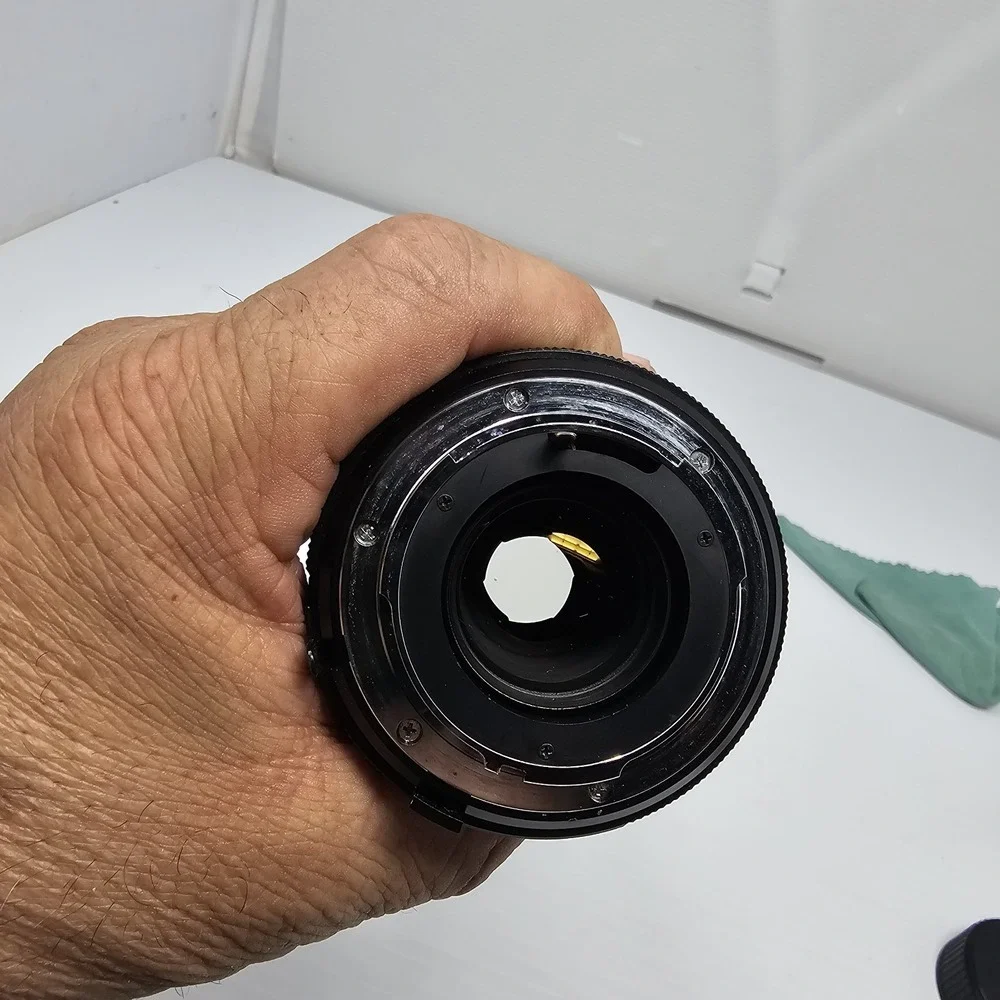 Kiron Tele Zoom‎ Camera Lens 80-200mm f/4 - 1:4 With Filter Shylight & Hood